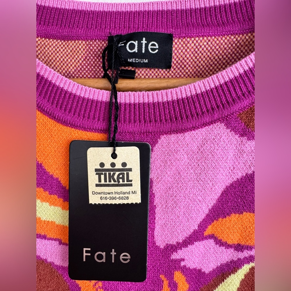 NWT Fate Barbiecore Lace Eyelet Sleeves Abstract Pink & Orange Sweater - Medium - Picture 8 of 16